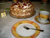 Himbeer-Pfirsisch-Torte>> - Rezept