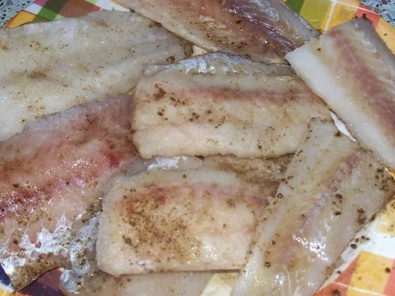 Rezept: Knusprige Seelachsfilets in Erdnusspanade, dazu ein fruchtig-scharfer Senf-Dip Bild Nr. 2 Knusprige Seelachsfilets in Erdnusspanade, dazu ein fruchtig-scharfer Senf-Dip - Rezept - Bild Nr. 2