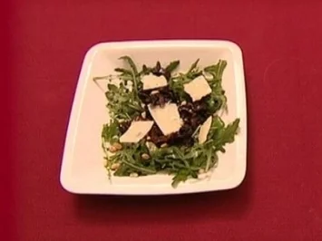 Rezept: Ruccola-Salat mit Pilz-Balsamico-Preiselbeer-Farce (Teddy Ibing) Ruccola-Salat mit Pilz-Balsamico-Preiselbeer-Farce (Teddy Ibing) - Rezept