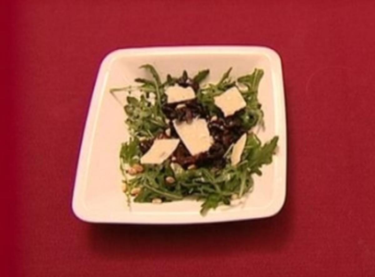 Ruccola-Salat mit Pilz-Balsamico-Preiselbeer-Farce (Teddy Ibing) -
Rezept Durch Das perfekte Promi Dinner