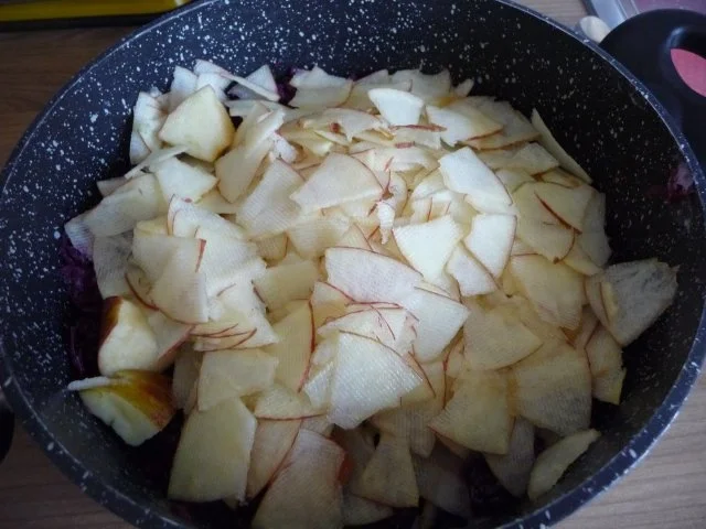 Wild & Co : Gewickelte Kaninchenteile, Rotkohl und Salzkartoffeln - Rezept - Bild Nr. 10