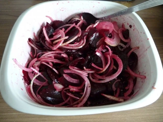 Fleischlos : Kartoffel - Möhrengratin mit Roter Bete - Salat - Rezept - Bild Nr. 11