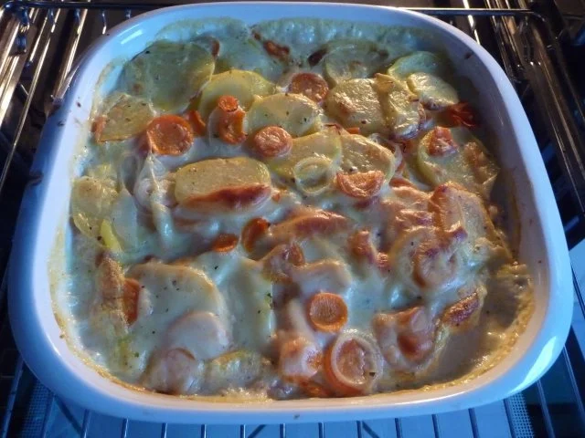 Fleischlos : Kartoffel - Möhrengratin mit Roter Bete - Salat - Rezept - Bild Nr. 12