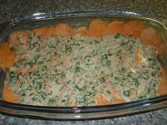 Rezept: Süßkartoffel-Walnuss-Gratin Bild Nr. 3 Süßkartoffel-Walnuss-Gratin - Rezept - Bild Nr. 3