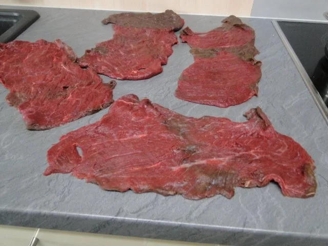 Rouladen mit Hirtenkäse und Mett - Rezept - Bild Nr. 3