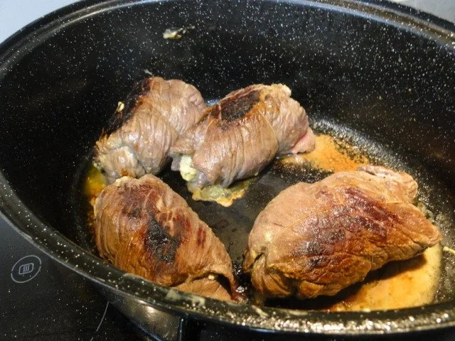 Rouladen mit Hirtenkäse und Mett - Rezept - Bild Nr. 7