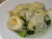 Broccoli-Nüdeli an Sauceneier - Rezept