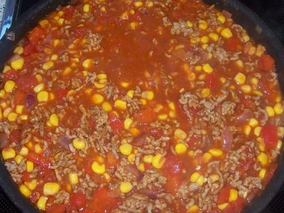 Würzige Ruck-Zuck-Pfanne mit Hack, Feta und Bohnen - Rezept - Bild Nr. 6