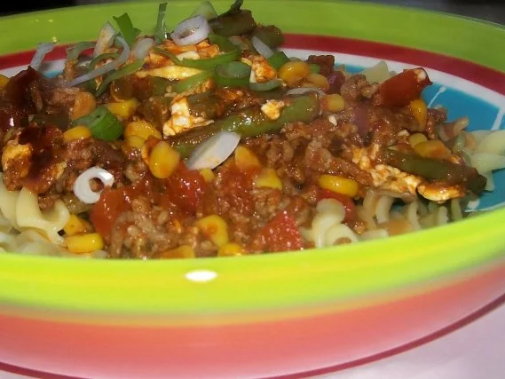 Würzige Ruck-Zuck-Pfanne mit Hack, Feta und Bohnen - Rezept - Bild Nr. 10