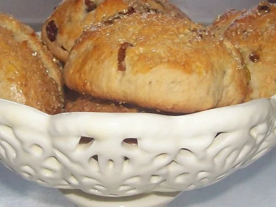 Rezept: Kleine Rosinen-Mango-Brötchen Bild Nr. 10 Kleine Rosinen-Mango-Brötchen - Rezept - Bild Nr. 10