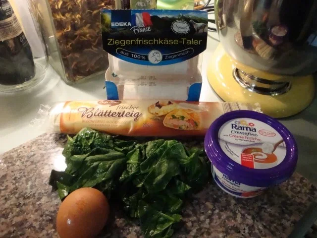 Rezept: Quiche mit Garnelen, Ziegenkäse und Spinat Bild Nr. 2 Quiche mit Garnelen, Ziegenkäse und Spinat - Rezept - Bild Nr. 2