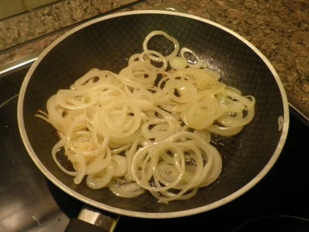 Rezept: Zwiebelkuchen für Zwei ... Bild Nr. 3 Zwiebelkuchen für Zwei ... - Rezept - Bild Nr. 3