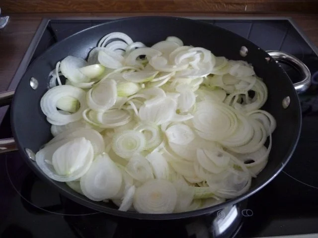 Rezept: Zwiebelkuchen OHNE Sahne Bild Nr. 5 Zwiebelkuchen OHNE Sahne - Rezept - Bild Nr. 5