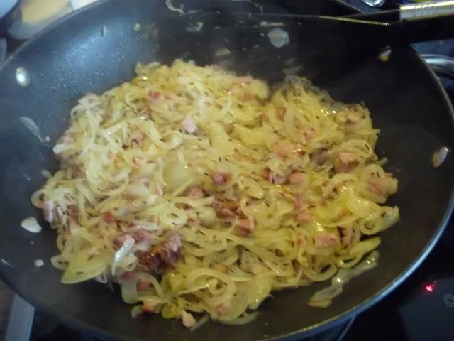 Rezept: Zwiebelkuchen OHNE Sahne Bild Nr. 9 Zwiebelkuchen OHNE Sahne - Rezept - Bild Nr. 9