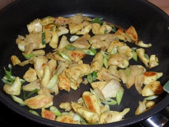 Rezept: Austernpilze ♫ mit Hähnchenfilet & Pasta ♫ Bild Nr. 6 Austernpilze ♫ mit Hähnchenfilet & Pasta ♫ - Rezept - Bild Nr. 6