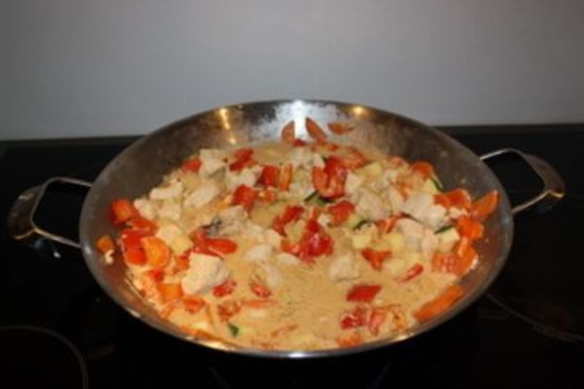 Hühnchen in rotem Thai Curry - Rezept - Bild Nr. 2