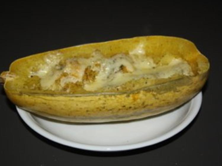 Gratinierter Spaghetti Kürbis - einfach - 340 kcal/100g Gratinierter Spaghetti Kürbis - einfach - 340 kcal/100g