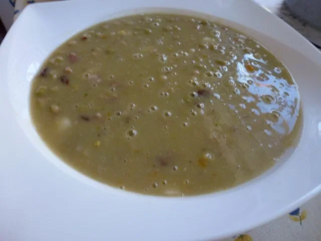 Rezept: Würzige-Wilde-Erbsensuppe Bild Nr. 2 Würzige-Wilde-Erbsensuppe - Rezept - Bild Nr. 2