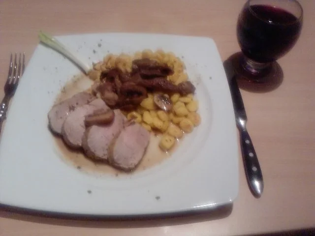 Rezept: Zum 300.EINE SCHWEINISCHE VERSUCHUNG ;-) - ODER - WALD - UND WIESENTELLER - Zum 300.EINE SCHWEINISCHE VERSUCHUNG ;-) - ODER - WALD - UND WIESENTELLER - - Rezept