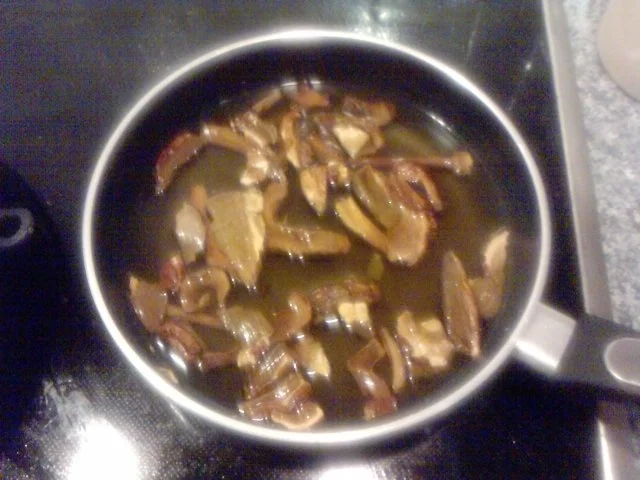 Rezept: Zum 300.EINE SCHWEINISCHE VERSUCHUNG ;-) - ODER - WALD - UND WIESENTELLER - Bild Nr. 8 Zum 300.EINE SCHWEINISCHE VERSUCHUNG ;-) - ODER - WALD - UND WIESENTELLER - - Rezept - Bild Nr. 8