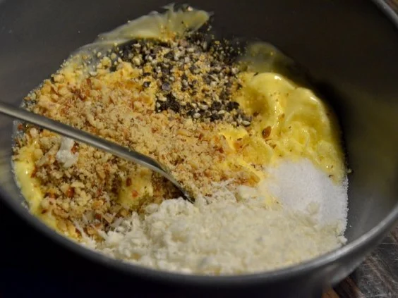 Rezept: Schweinefilet unter der Aprikosenkernkruste Bild Nr. 3 Schweinefilet unter der Aprikosenkernkruste - Rezept - Bild Nr. 3