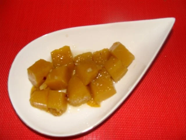 Rezept: Gemüse: Süß-sauer eingelegter Hokkaidokürbis Gemüse: Süß-sauer eingelegter Hokkaidokürbis - Rezept