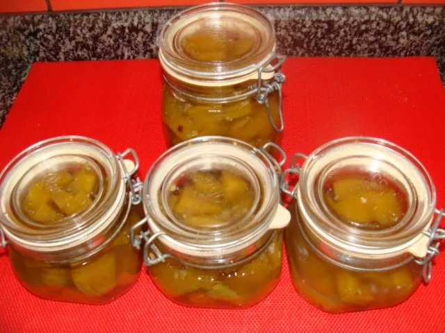 Rezept: Gemüse: Süß-sauer eingelegter Hokkaidokürbis Bild Nr. 2 Gemüse: Süß-sauer eingelegter Hokkaidokürbis - Rezept - Bild Nr. 2