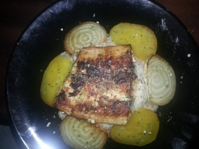 Lachsfilet auf Kartoffelbett mir geringelten rote Beete - Rezept - Bild Nr. 3