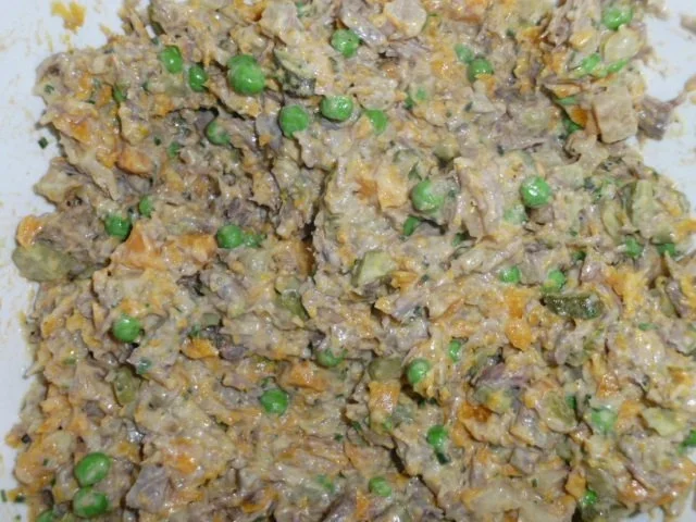 Rezept: "Boeuf Salat" aus Rumänien Bild Nr. 11 "Boeuf Salat" aus Rumänien - Rezept - Bild Nr. 11