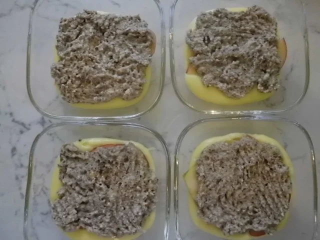 Vanille-Nusscreme mit rotem Tortenguß - Rezept - Bild Nr. 14