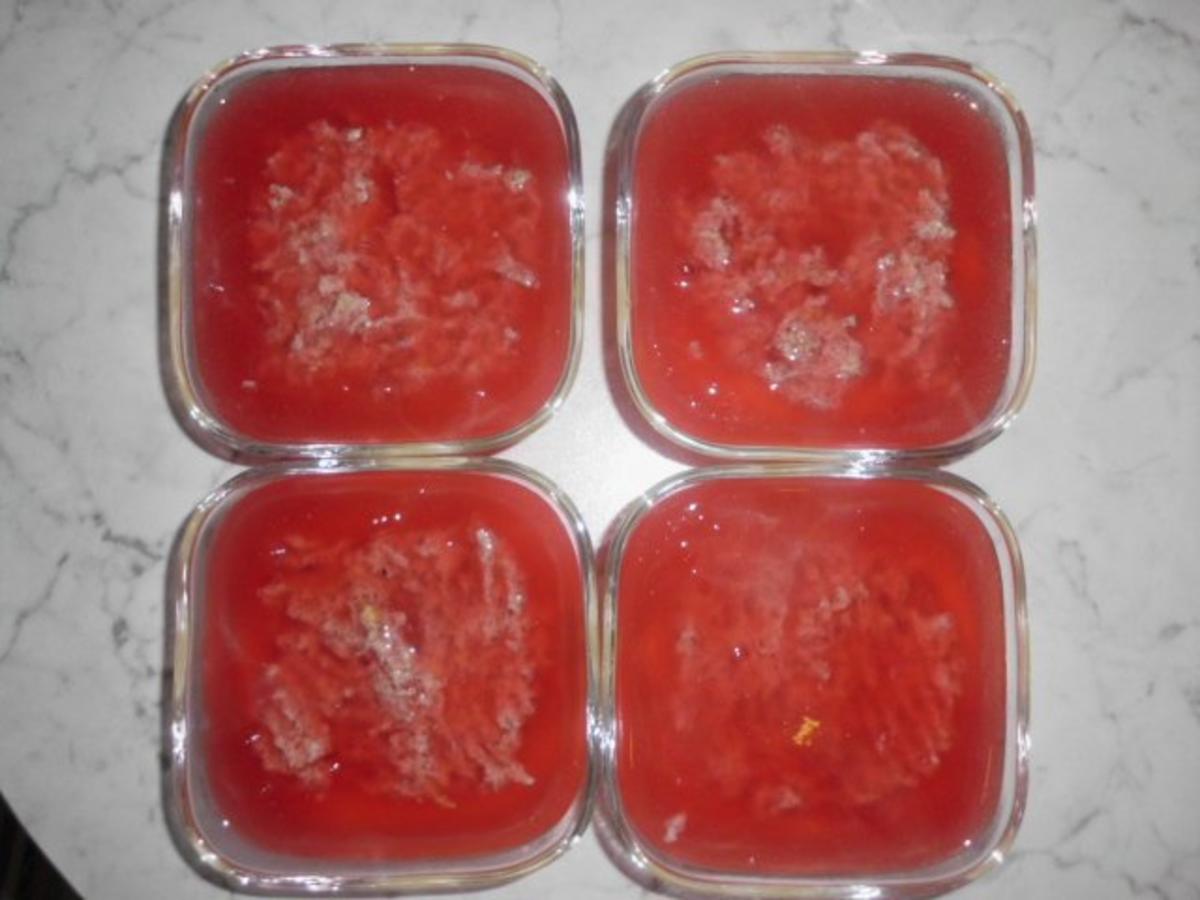 Vanille-Nusscreme mit rotem Tortenguß - Rezept - Bild Nr. 18
