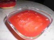 Vanille-Nusscreme mit rotem Tortenguß - Rezept