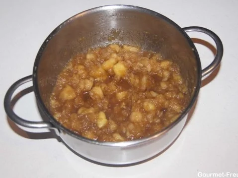 Rezept: Höllischer Himmel und Erde deluxe an gebratener Blutwurst Bild Nr. 2 Höllischer Himmel und Erde deluxe an gebratener Blutwurst - Rezept - Bild Nr. 2