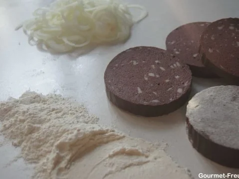 Rezept: Höllischer Himmel und Erde deluxe an gebratener Blutwurst Bild Nr. 3 Höllischer Himmel und Erde deluxe an gebratener Blutwurst - Rezept - Bild Nr. 3