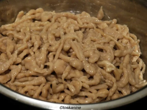 Rezept: Walnuss-Spätzle-Spitzkohlpfanne Bild Nr. 6 Walnuss-Spätzle-Spitzkohlpfanne - Rezept - Bild Nr. 6