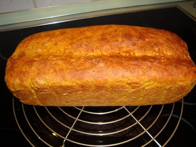 Kürbisbrot mit Dinkelmehl - Rezept