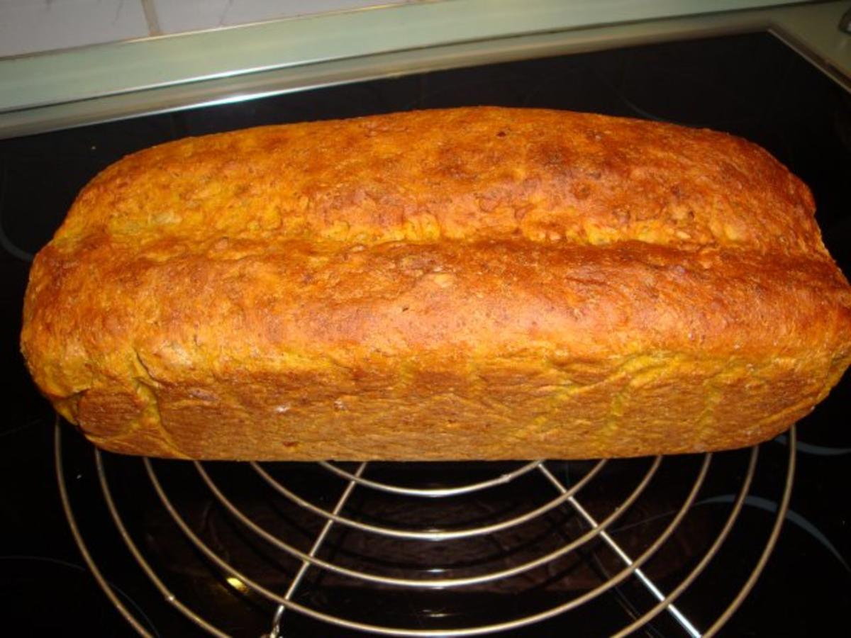 Kürbisbrot mit Dinkelmehl - Rezept Von Einsendungen erdbeere1706