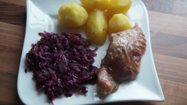 Putenoberkeule mit Rotkohl und Kartoffeln - Rezept mit Bild - kochbar.de