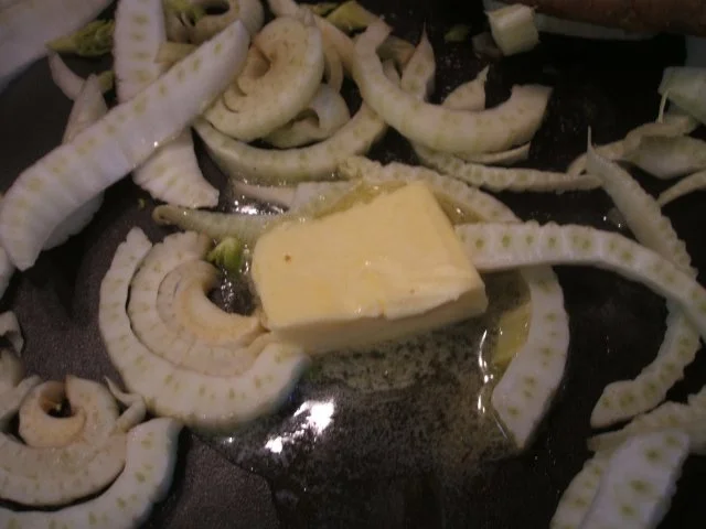 Rezept: Suppen: Feines Gemüsesüppchen mit karmellisierem Fenchel Bild Nr. 7 Suppen: Feines Gemüsesüppchen mit karmellisierem Fenchel - Rezept - Bild Nr. 7