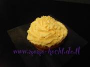 süße Kürbis-Cupcakes mit Zitronenmelissen-Frischkäse-Frosting - Rezept