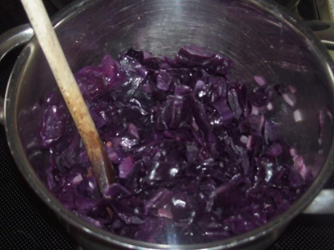 Beilagen: Fruchtiger Apfel Preiselbeer Rotkohl - einfach - 38 kcal/100g