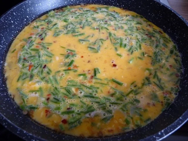 Eierspeisen : Chili – Rührei - Rezept - Bild Nr. 3