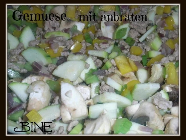 BiNe` S HACK - GEMUESE - MOUSSAKA - Rezept - Bild Nr. 5