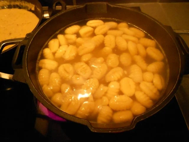 Rezept: Gnocchi mit Käsesauce Bild Nr. 3 Gnocchi mit Käsesauce - Rezept - Bild Nr. 3