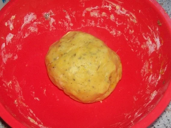 Gemüse-Kräuter-Quiche mit Champignons und Pecorino - Rezept - Bild Nr. 3