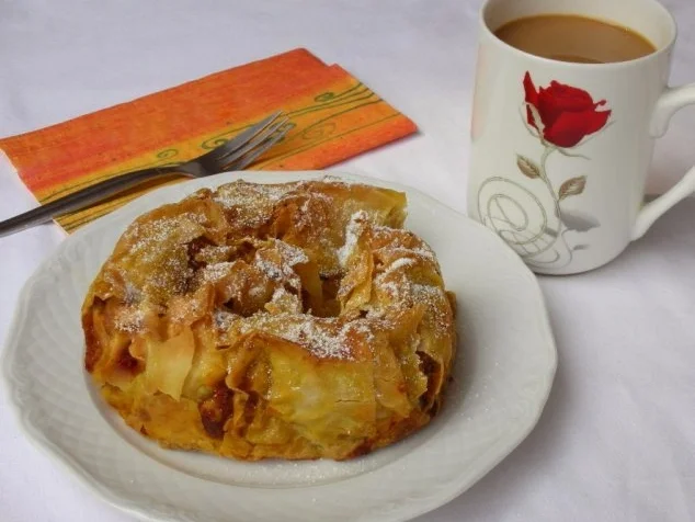 Rezept: Bulgarischer Kürbisstrudel Tikwenik Bild Nr. 2 Bulgarischer Kürbisstrudel Tikwenik - Rezept - Bild Nr. 2