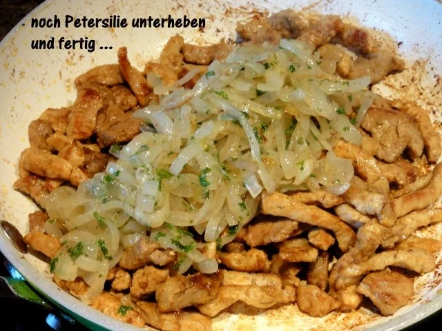 Fleisch:    ZWIEBELFLEISCH an pikantem Gemüsereis - Rezept - Bild Nr. 11