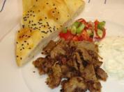 Hähnchengyros mit Tomatensalat - Rezept
