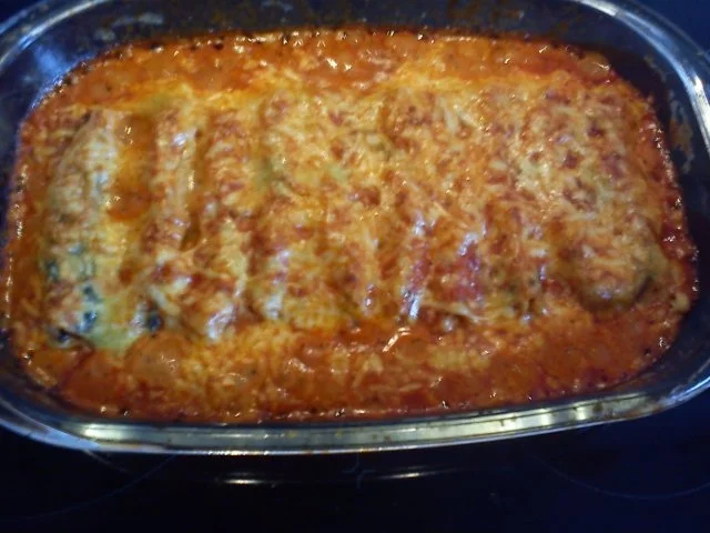 Rezept: Cannelloni mit Spinatfüllung und Tomatensoße Bild Nr. 2 Cannelloni mit Spinatfüllung und Tomatensoße - Rezept - Bild Nr. 2
