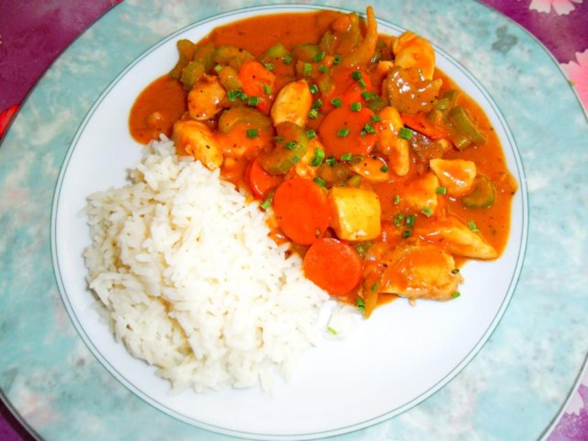 Hühnchen mit knackigem Gemüse, in Saté-Sauce - Rezept - kochbar.de